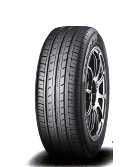 YOKOHAMA BLUEARTH-ES ES32 215/55 R16 97V